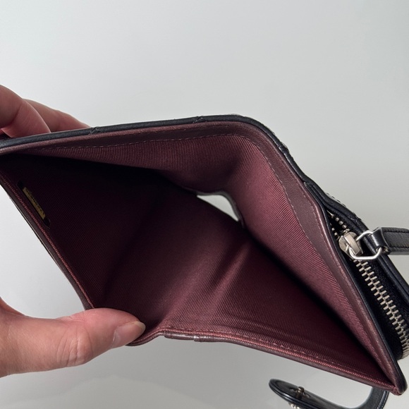 Authentic Vintage Chanel Small French Wallet - Picture 13 of 15